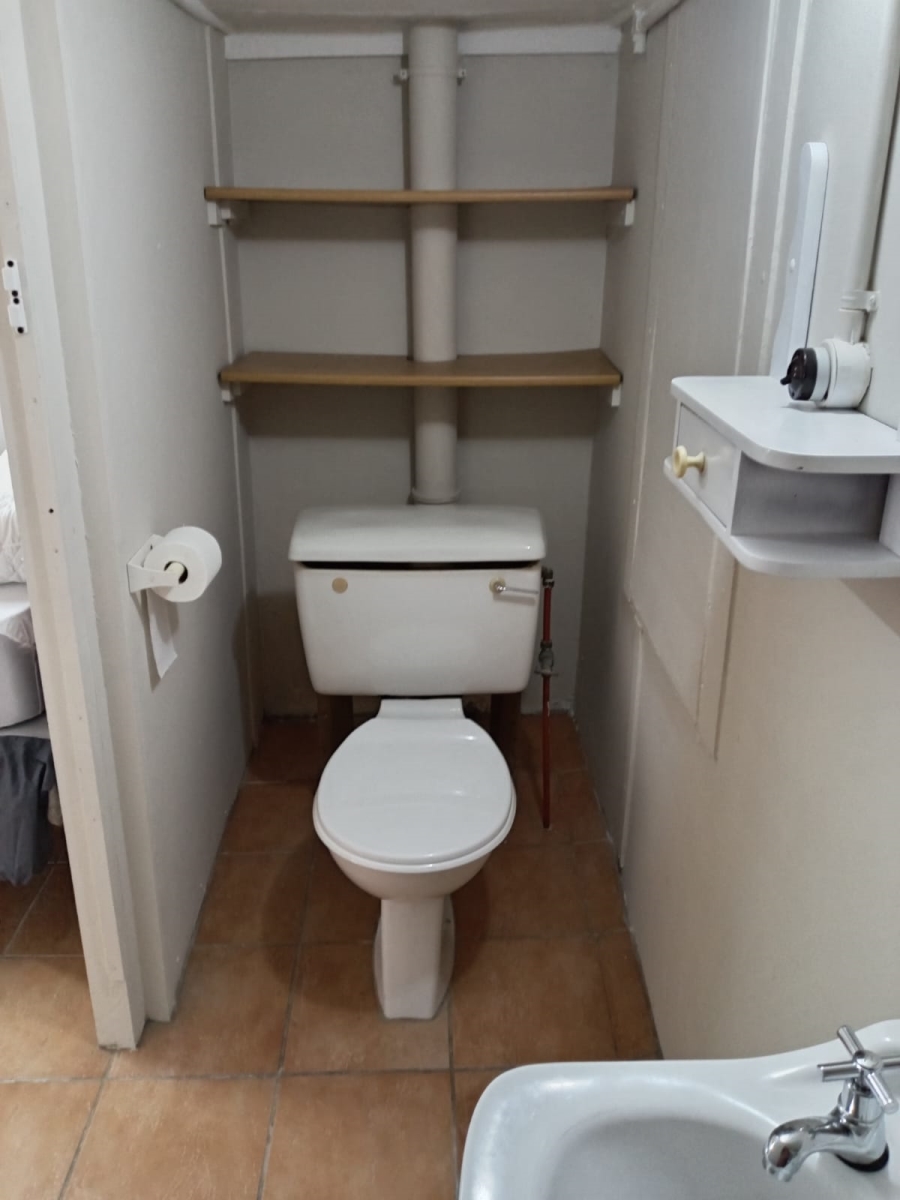 5 Bedroom Property for Sale in Hartenbos Central Western Cape